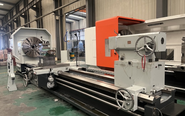 Heavy Duty CNC Conventional Lathe Machine