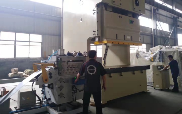 Double Crank Shaft Precision Power Press (3).jpg