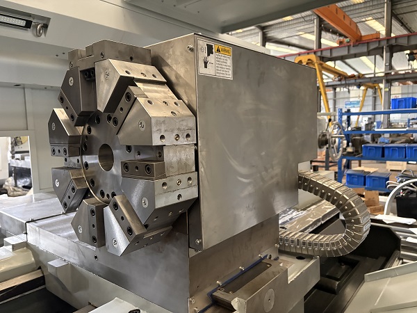 CNC Pipe threading lathe machine QK1338 (4).jpg CNC Pipe threading lathe machine QK1338 (4).jpg