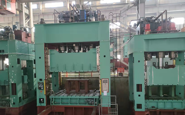 HAVEN 2000T Frame Type Hydraulic Press in Production