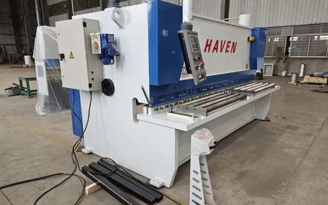 Hydraulic Guillotine Shearing Machine in Stock for Sale