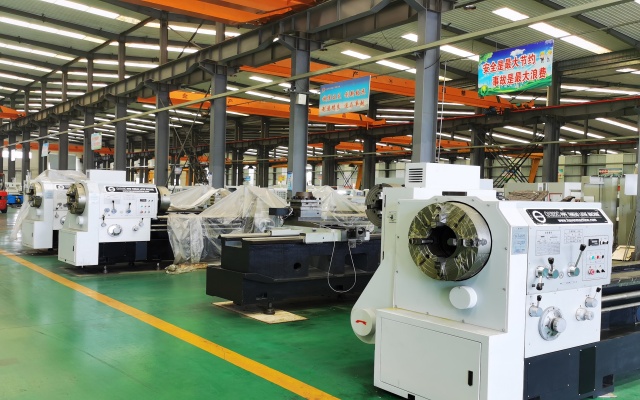 New Q1322C/6000 Pipe Threading Lathe Ready